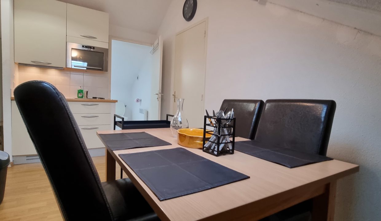 Appart N°7 Cht Gipières Espace Cuisine 1